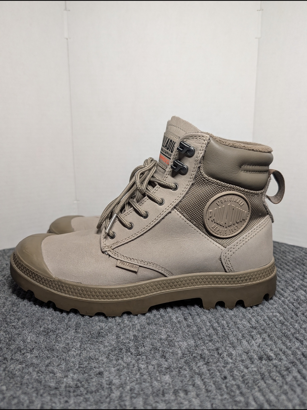 Palladium Men's Taupe Lace-Up Chukka Boots